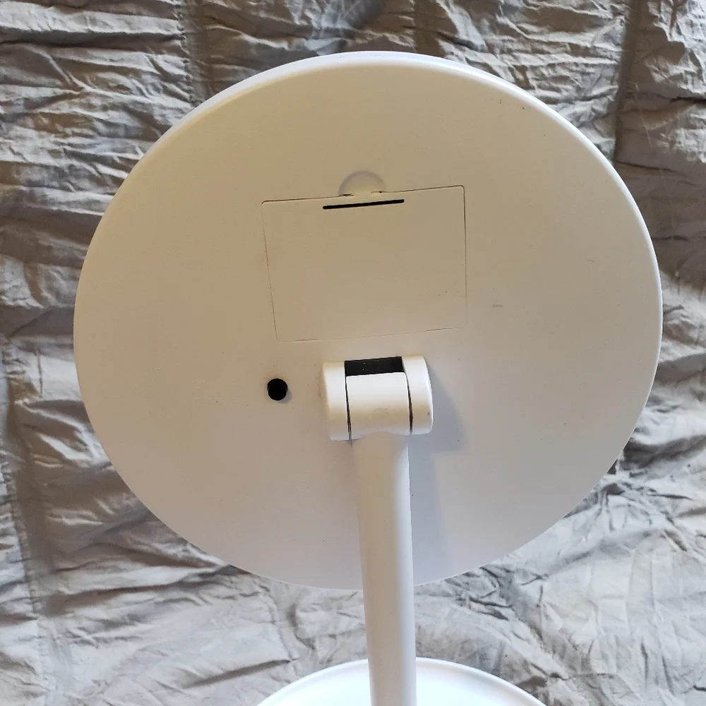 Circular White 120° LED Vanity Mirror Collapsible Untested